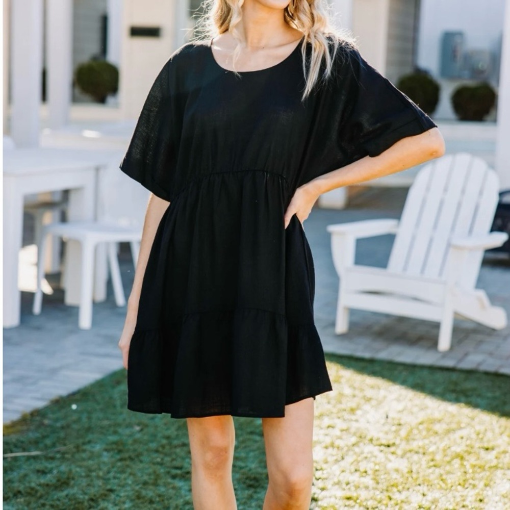 Umgee‎ NWOT Small Black Linen Blend Tiered Babydoll Style Dress Slightly Sheer